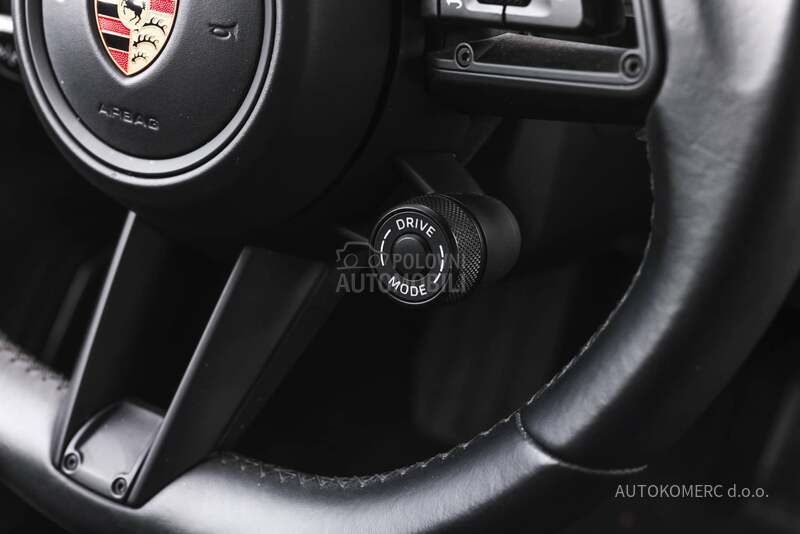 Porsche Panamera 4 E-HYBRID Platinum