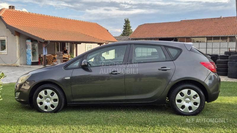 Opel Astra J 1.7 cdti