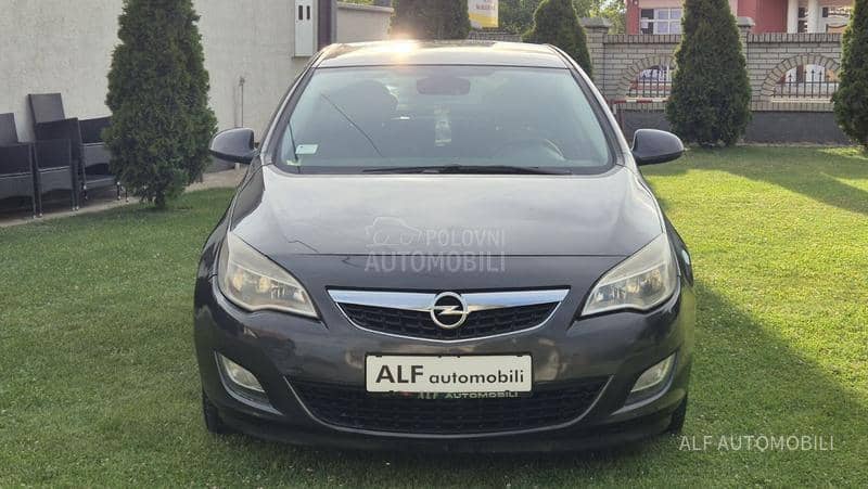 Opel Astra J 1.7 cdti