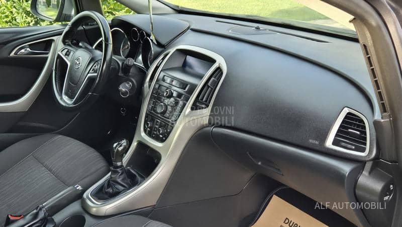 Opel Astra J 1.7 cdti