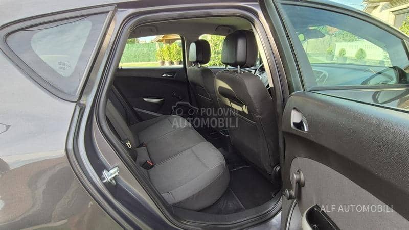 Opel Astra J 1.7 cdti