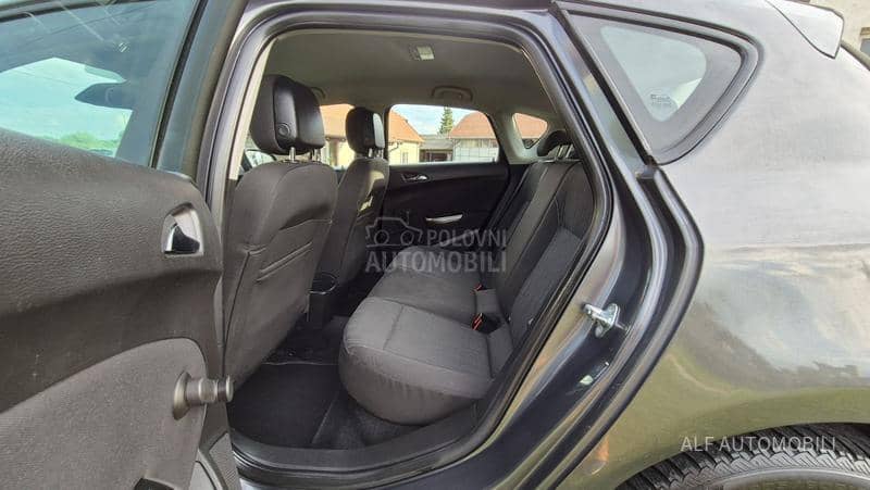 Opel Astra J 1.7 cdti
