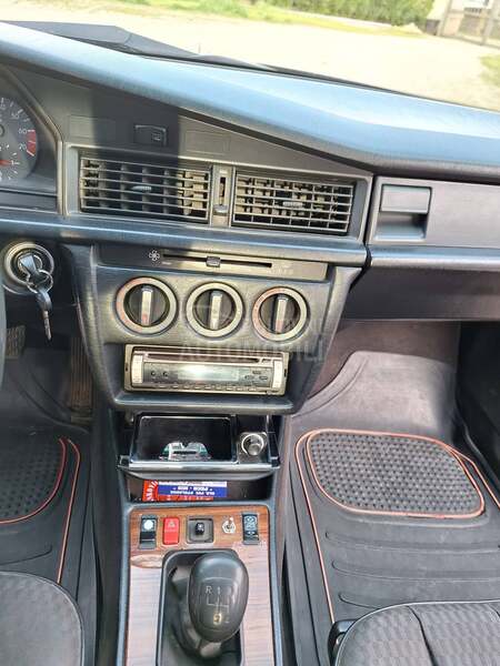 Mercedes Benz 190 190E 2.0