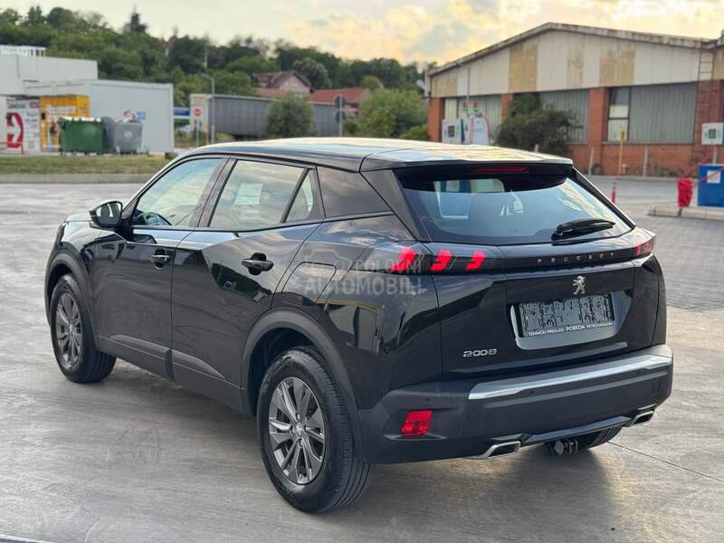 Peugeot 2008 1.2 PureTech Allure