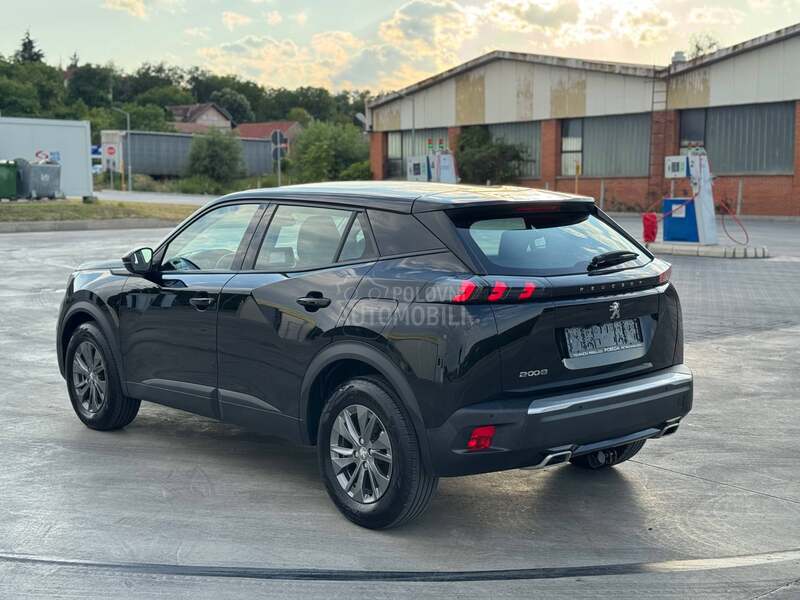 Peugeot 2008 1.2 PureTech Allure