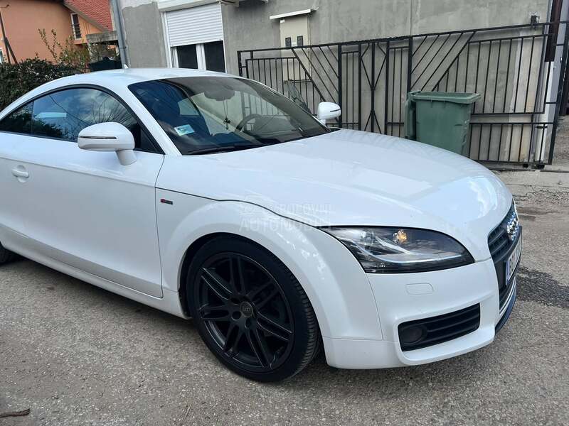 Audi TT 