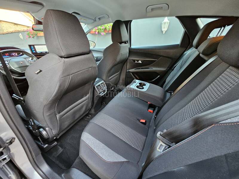 Peugeot 3008 1.5 BlueHDi Restyle
