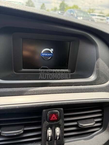 Volvo V40 1,6 D2