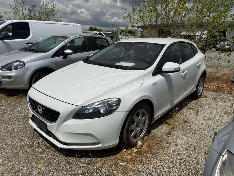 Volvo V40 1,6 D2