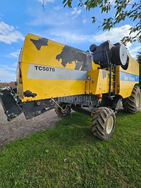 New Holland tc 5070