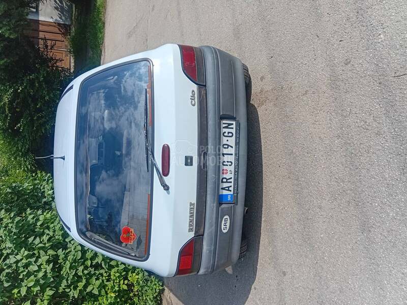 Renault Clio 