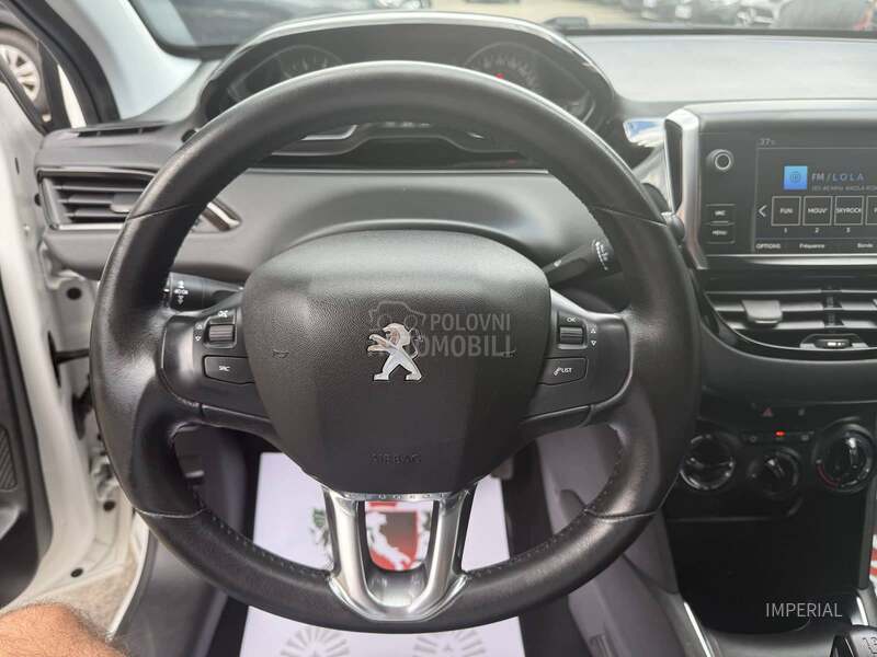 Peugeot 208 1.2 B