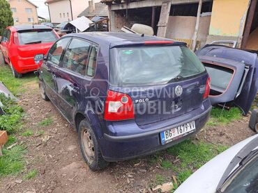 Volkswagen Polo 2003. god. -  kompletan auto u delovima