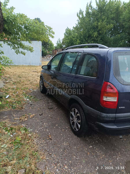 Opel Zafira 2.0