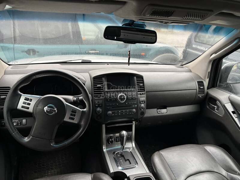 Nissan Navara 3.0 v6
