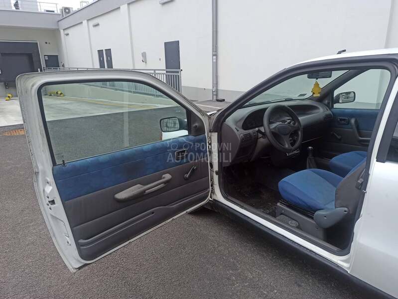 Fiat Punto 1.1 / DUG0 REG
