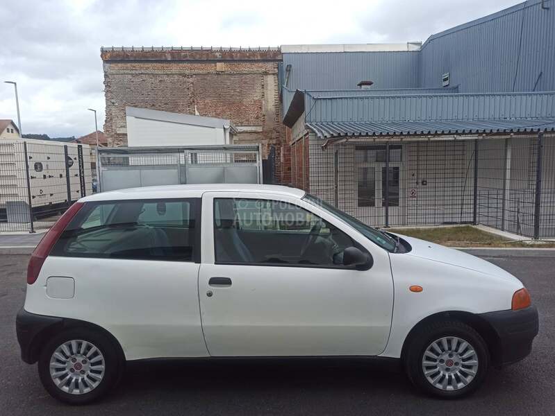 Fiat Punto 1.1 / DUG0 REG