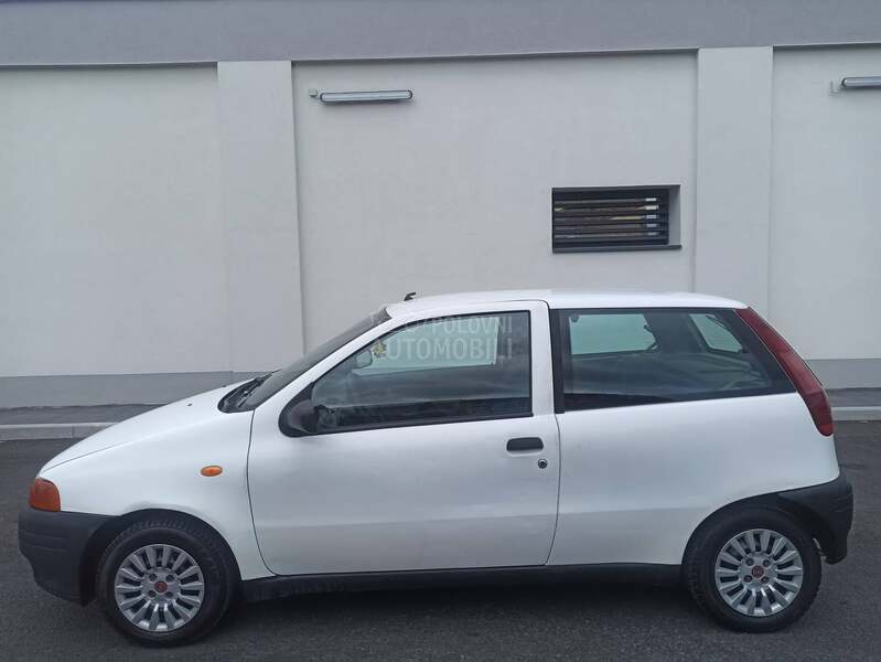 Fiat Punto 1.1 / DUG0 REG