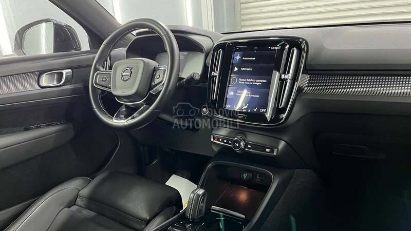 Volvo XC40 R DESIGN BLACK
