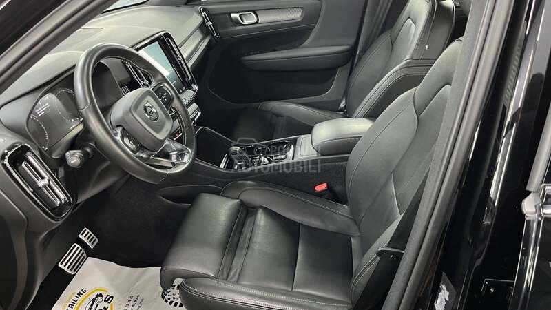 Volvo XC40 R DESIGN BLACK