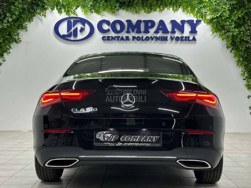 Mercedes Benz CLA 180 AMB AUT