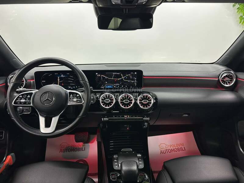 Mercedes Benz CLA 180 AMB AUT