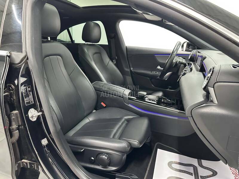 Mercedes Benz CLA 180 AMB AUT