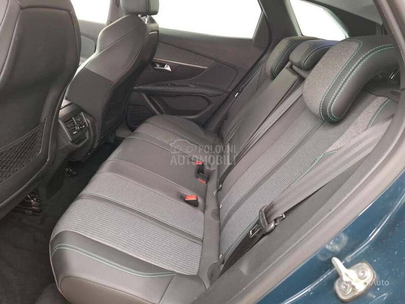 Peugeot 3008 1.5HDI ALURE V.S.