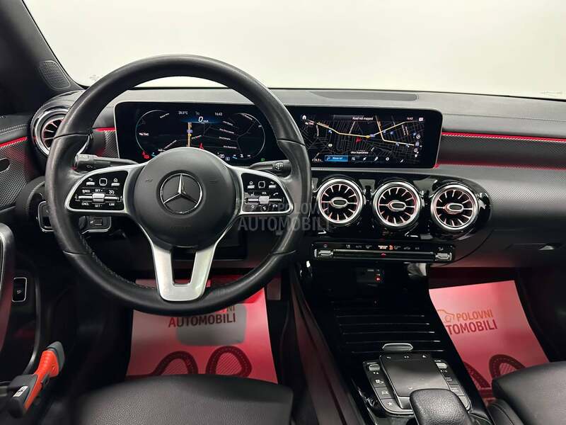 Mercedes Benz CLA 180 d AUT PAN AMB