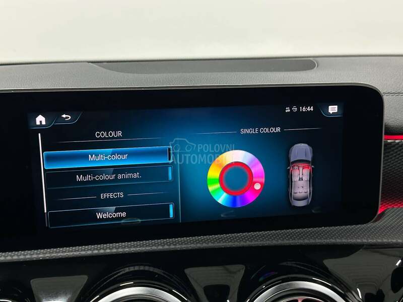 Mercedes Benz CLA 180 d AUT PAN AMB