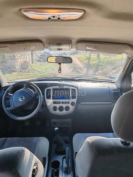 Mazda Tribute 