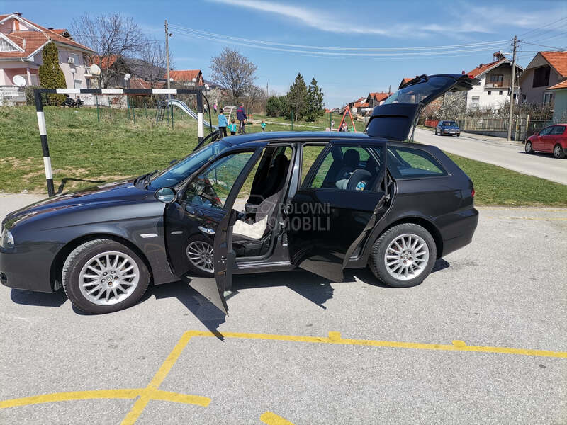 Alfa Romeo 156 
