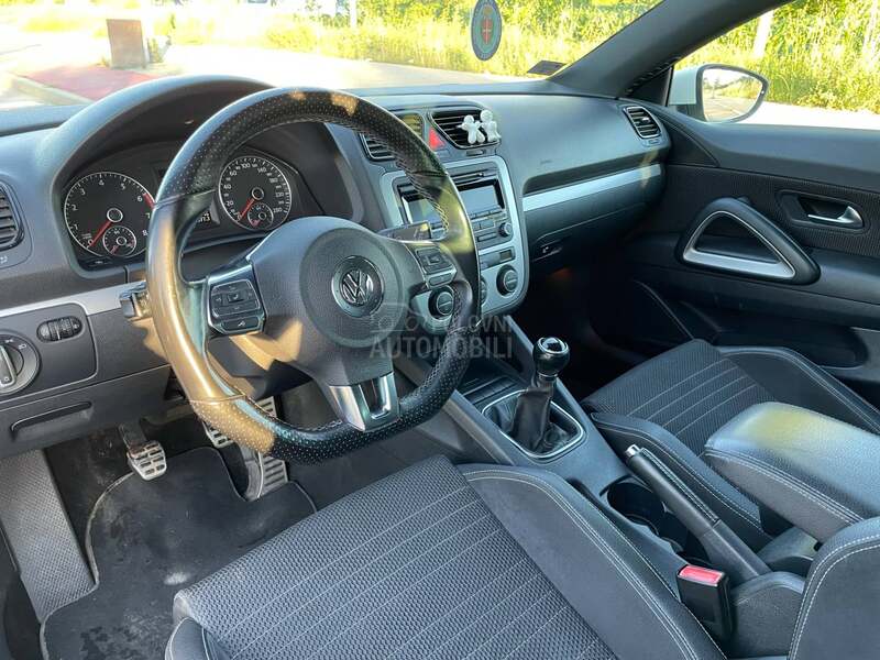 Volkswagen Scirocco 1.4 TSI R LINE