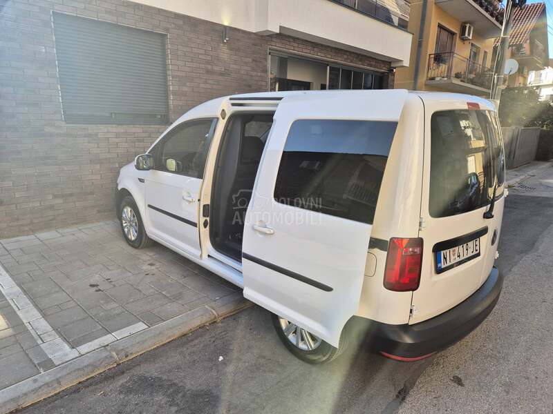 Volkswagen Caddy 2.0tdi Nav/Temp/ACC