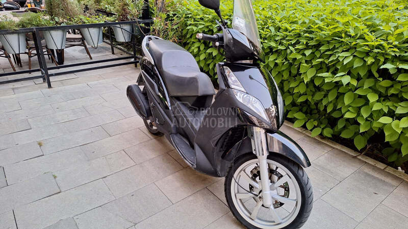 Peugeot Geopolis 250