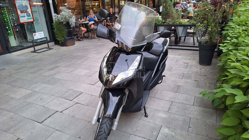 Peugeot Geopolis 250