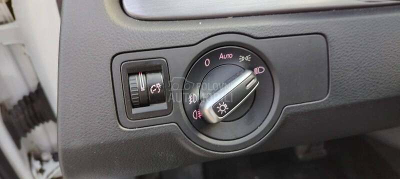 Volkswagen Passat B7 2.0 TDI Highline-LED
