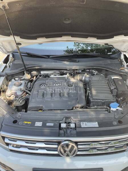 Volkswagen Tiguan R-LINE 239