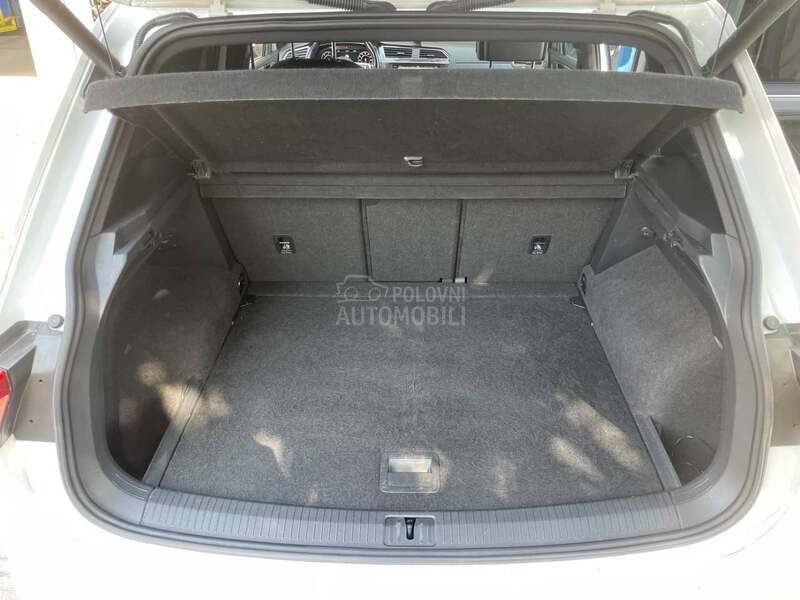 Volkswagen Tiguan R-LINE 239