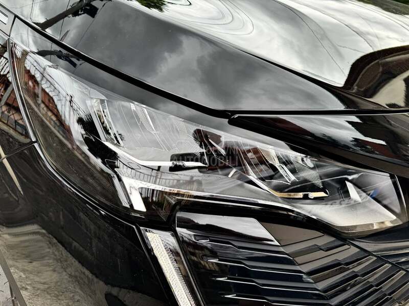 Peugeot 3008 EAT8 ACTIVE PACK