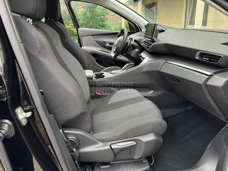 Peugeot 3008 EAT8 ACTIVE PACK