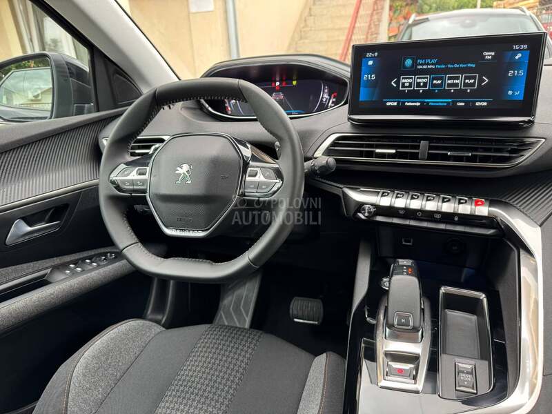 Peugeot 3008 EAT8 ACTIVE PACK