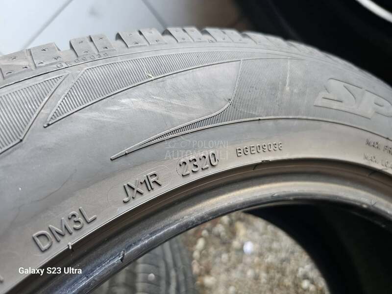Dunlop 235/55 R18 Zimska