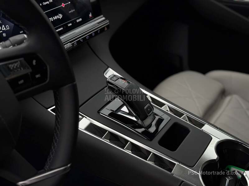 DS 7 Rivoli/Led/Nav