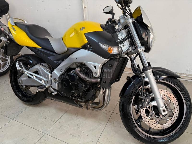 Suzuki GSR 600 YOSHIMURA