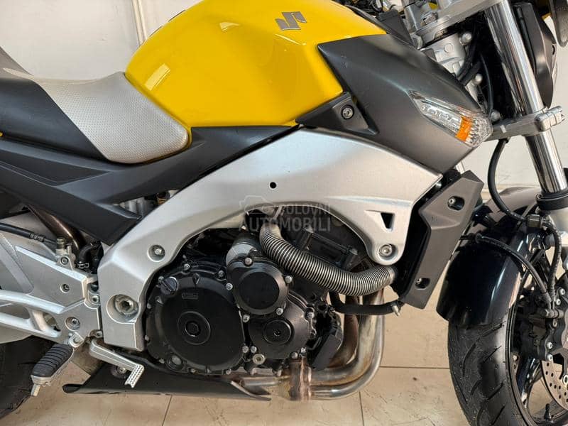 Suzuki GSR 600 YOSHIMURA