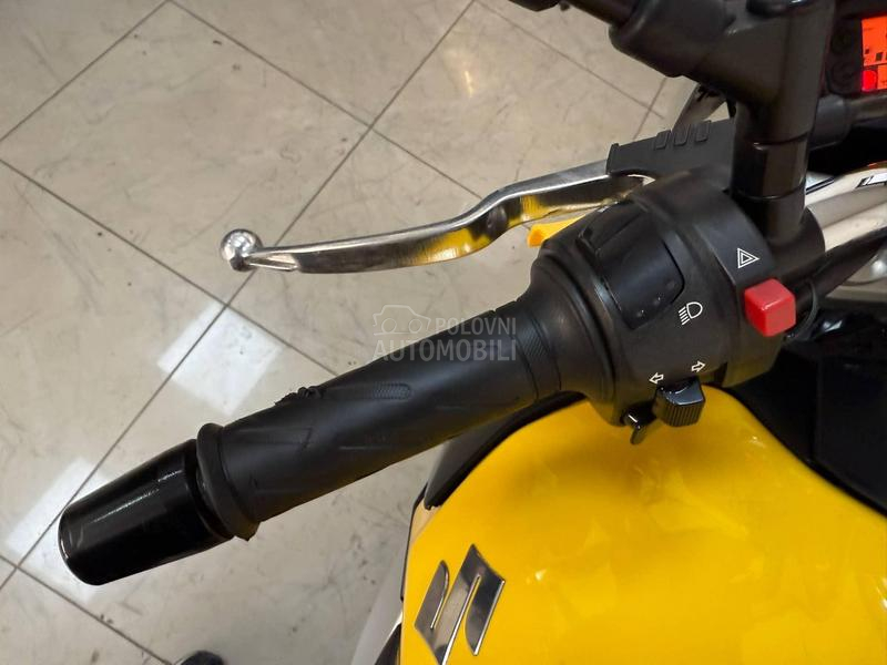 Suzuki GSR 600 YOSHIMURA