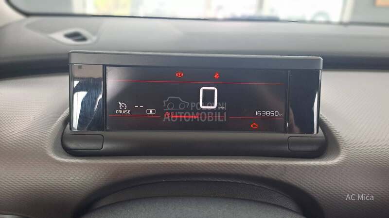 Citroen C4 Cactus 1.5 BLU NAV ALU LED