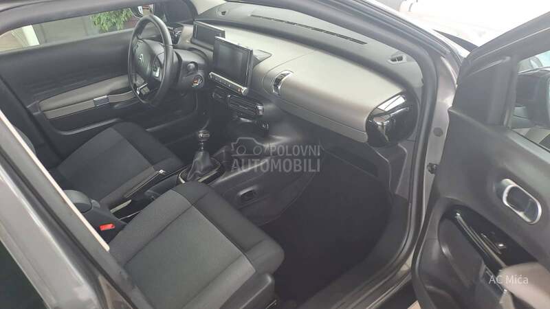 Citroen C4 Cactus 1.5 BLU NAV ALU LED