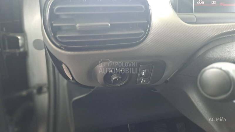 Citroen C4 Cactus 1.5 BLU NAV ALU LED